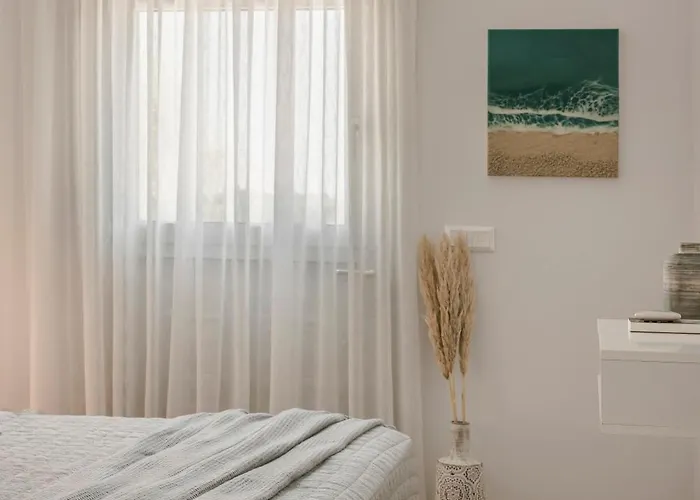Al Mare * ليكسوري